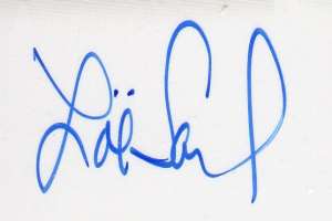 Zoe Saldana Signature