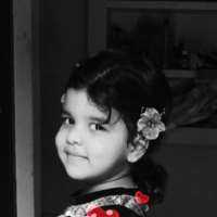 Shikha Singh Childhood Image