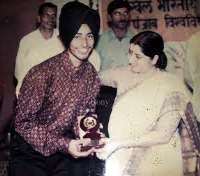 Satinder Sartaj Childhood Image