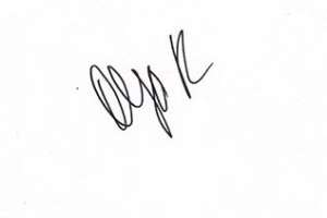 Olga Kurylenko Signature