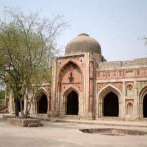 Jamali Kamali Mosque and Tomb