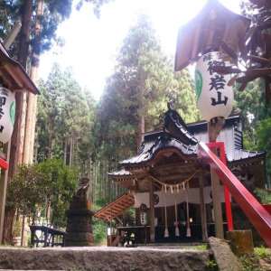 Oiwa Shrine