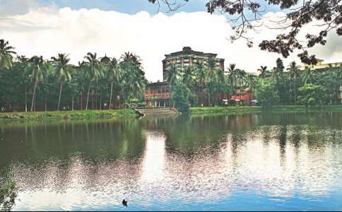 Shahidullah Hall Pond