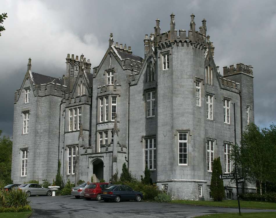 Kinnitty Castle