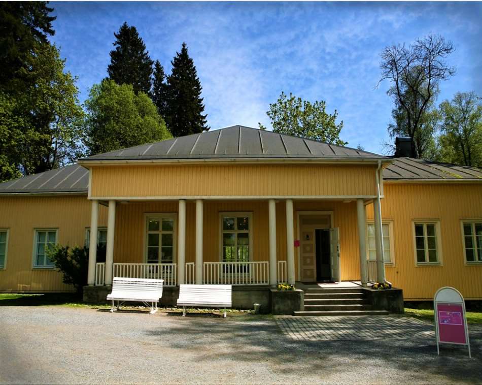 Haihara Manor