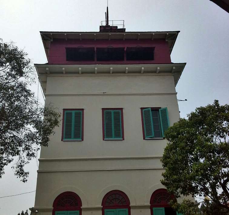 Syahbander Menara