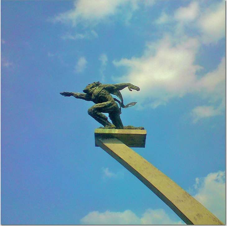 Patung Dirgantara