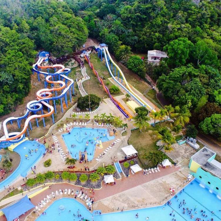 Las Cascadas Water Park