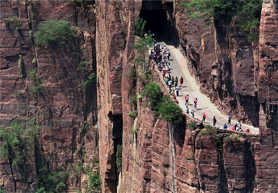 The Guoliang Tunnel Road Length, Width and Information - Notednames