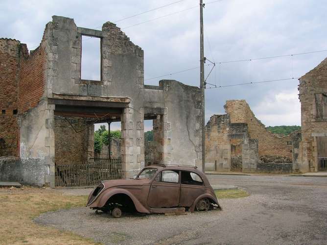 Oradour-sur-glane church
