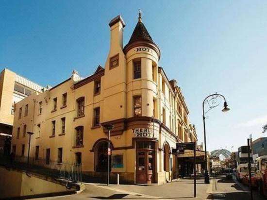 The Russell Hotel