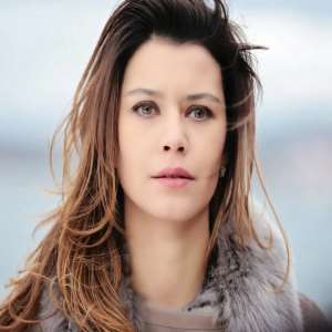 Beren Saat Birthday, Real Name, Age, Weight, Height, Family, Facts ...