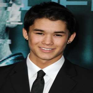 Booboo Stewart Birthday, Real Name, Age, Weight, Height, Family, Facts ...