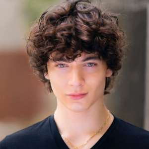 Michael Ayala Cole Birthday, Real Name, Age, Weight, Height, Family ...