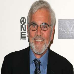 Alex Rocco Birthday, Real Name, Age, Weight, Height, Family, Facts ...
