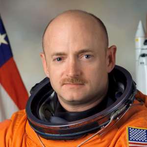 Mark Kelly Birthday, Real Name, Age, Weight, Height, Family, Facts 