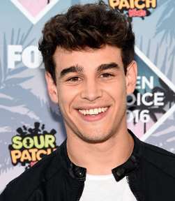 Alberto Rosende Birthday, Real Name, Age, Weight, Height, Family, Facts ...