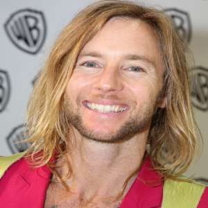 Greg Cipes Birthday, Real Name, Age, Weight, Height, Family, Facts ...