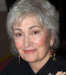 Jennifer Rhodes Birthday, Real Name, Age, Weight, Height, Family, Facts ...