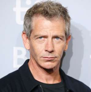 Ben Mendelsohn Birthday, Real Name, Age, Weight, Height, Family, Facts ...