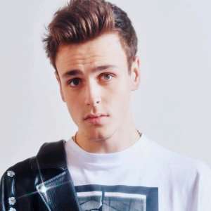 Jonah Marais Birthday, Real Name, Age, Weight, Height, Family, Facts ...