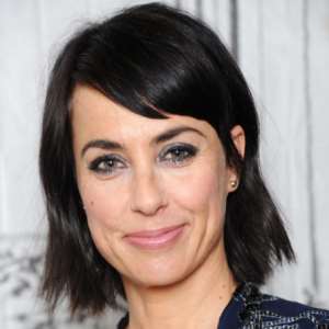 Constance Zimmer Birthday, Real Name, Age, Weight, Height, Family ...