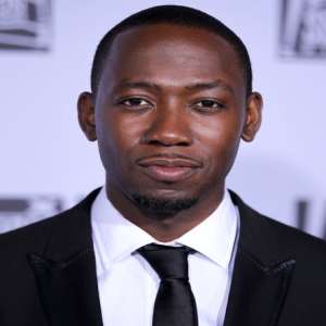 Lamorne Morris Birthday, Real Name, Age, Weight, Height, Family, Facts ...
