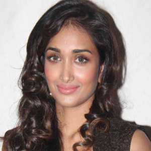 Jiah Khan Birthday, Real Name, Age, Weight, Height, Family, Facts ...