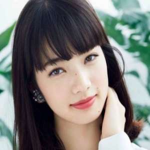 Nana Komatsu Birthday, Real Name, Age, Weight, Height, Family, Facts ...