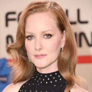 Wrenn Schmidt Birthday, Real Name, Age, Weight, Height, Family, Facts ...