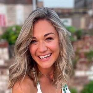 Abby Howard (TikTok Star) Birthday, Real Name, Age, Weight, Height ...