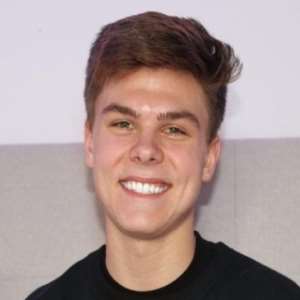 Caleb Gramm Birthday, Real Name, Age, Weight, Height, Family, Facts ...