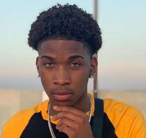 SwagBoyQ Birthday, Real Name, Age, Weight, Height, Family, Contact