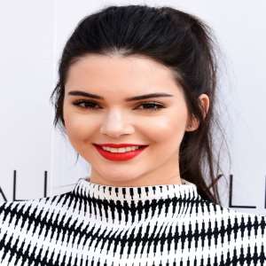 Kendall Jenner Birthday, Real Name, Age, Weight, Height, Family, Facts ...