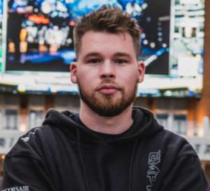 Crimsix Birthday, Real Name, Age, Weight, Height, Family, Facts ...