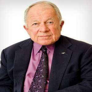 F. Lee Bailey Birthday, Real Name, Age, Weight, Height, Family, Facts ...