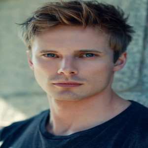 Bradley James Birthday, Real Name, Age, Weight, Height, Family, Facts ...