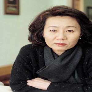 Youn Yuh-jung Birthday, Real Name, Age, Weight, Height, Family, Facts ...