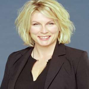 Jennifer Saunders Birthday, Real Name, Age, Weight, Height, Family 