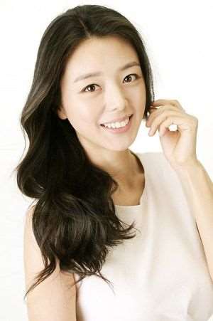 Kim Jin-yi Birthday, Real Name, Age, Weight, Height, Family, Facts ...