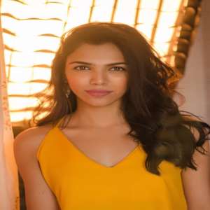 Shriya Pilgaonkar Birthday, Real Name, Age, Weight, Height, Family ...