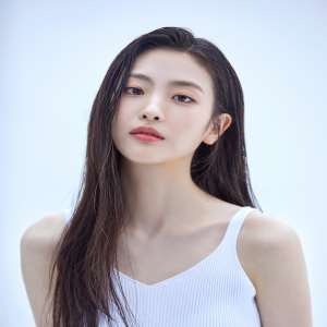Oh Yeju Birthday, Real Name, Age, Weight, Height, Family, Facts ...