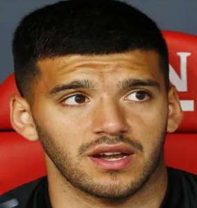 Geronimo Rulli Birthday, Real Name, Age, Weight, Height, Family, Facts ...