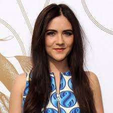 Isabelle Fuhrman Birthday, Real Name, Age, Weight, Height, Family ...