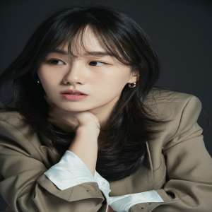 Yoon Sang-Jeong Birthday, Real Name, Age, Weight, Height, Family, Facts ...