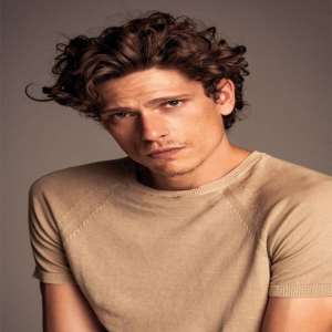 Matteo Martari Birthday, Real Name, Age, Weight, Height, Family, Facts ...