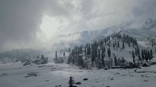15 Best Places to Visit in Kashmir - A Paradise Unveiled