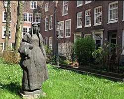 One of the most interesting facts about Begijnhof is the story of sister Cornelia Arens. She was known for sharing her feeling about the vows of chast