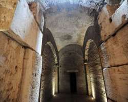 There were numerous rooms and passages underground There were numerous rooms and passages underground the Colosseum where gladiators and animals were kept waiting for their turn. Also, there were 36 tr