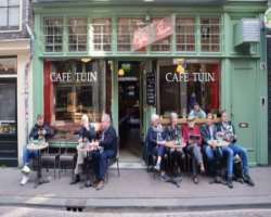 The place is also famous for its cafes and boutiques. If you want to buy some Dutch linen outfits, pots, and plates you are at the perfect place.